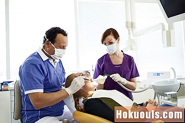 Hogyan válaszoljon a fogorvosi asszisztens interjúval kapcsolatos kérdéseire