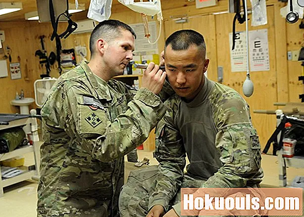 چگونه یک دستیار پزشک در ارتش شوید