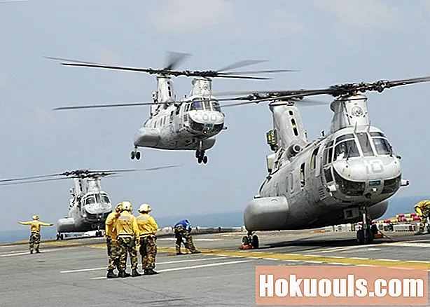 Posao marinaca: MOS 6174 šef helikopterske posade, UH-1