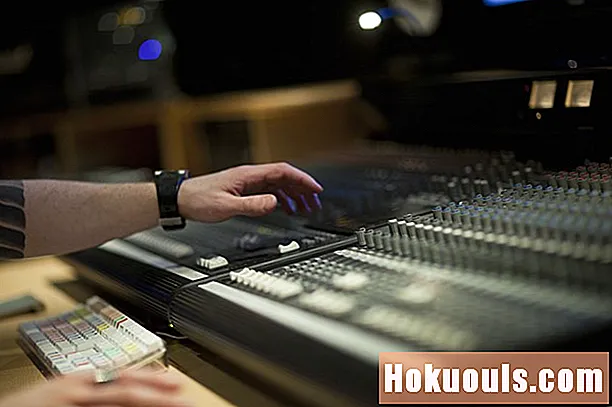 Rozdíl mezi mixováním a masteringem zvukových záznamů
