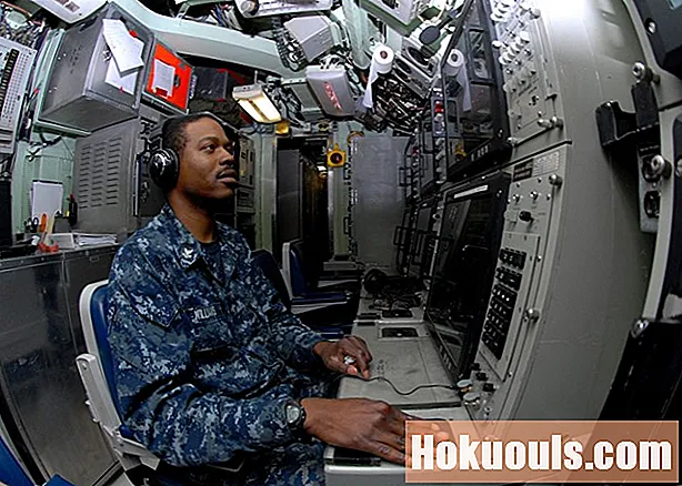 Trabalho na Marinha: Técnico de Sonar, Submarino (STS)